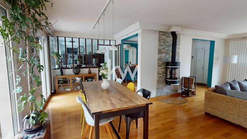 Maison - 178 m² - 6 pièces