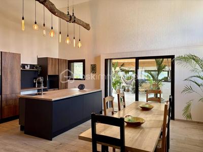 Villa - 350 m² - 12 pièces