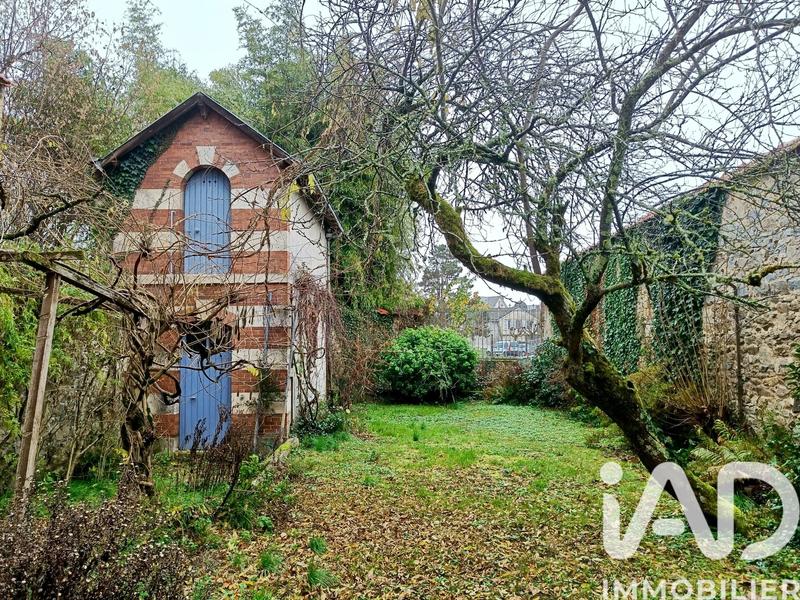 Maison de ville - 239 m² - 9 pièces