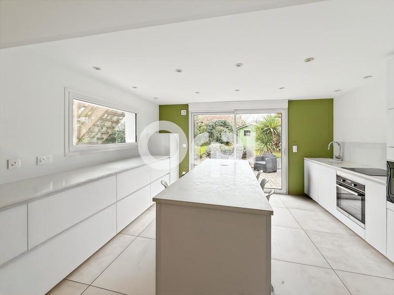 Pavillon - 122 m² - 5 pièces