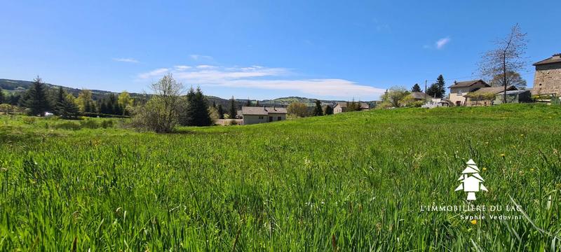 Terrain constructible - 1 950 m²