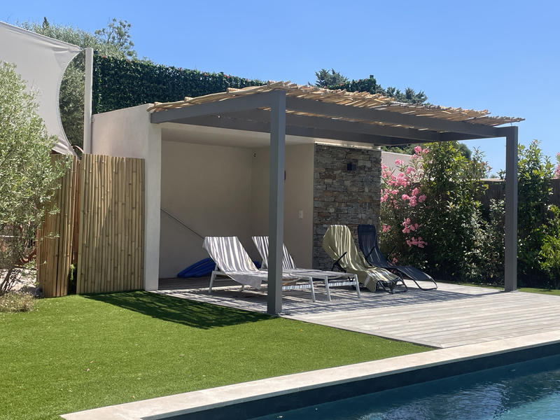 Villa - 300 m² - 9 pièces