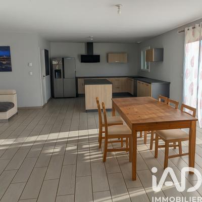 Maison - 159 m² - 7 pièces