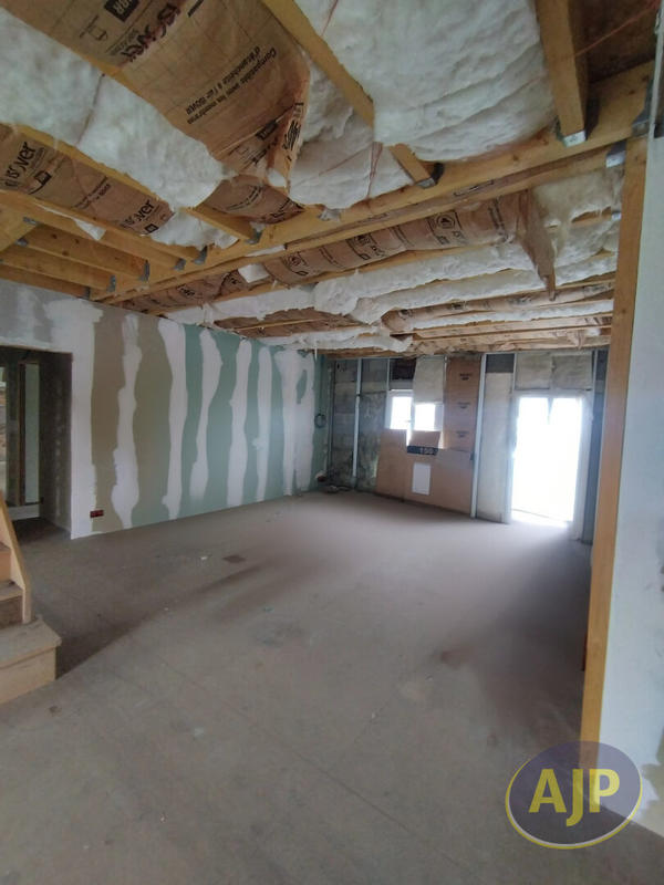 Maison - 600 m² - 3 pièces