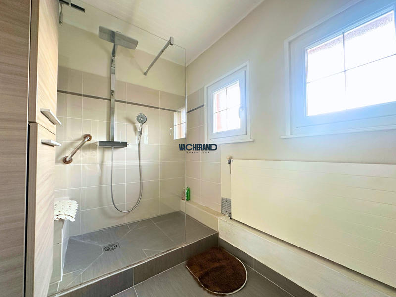 Maison - 99 m² - 4 pièces