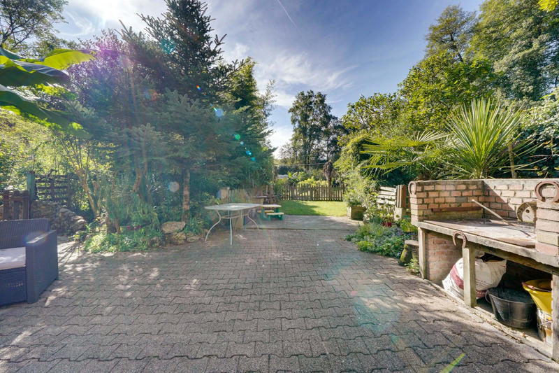 Maison - 167 m² - 8 pièces