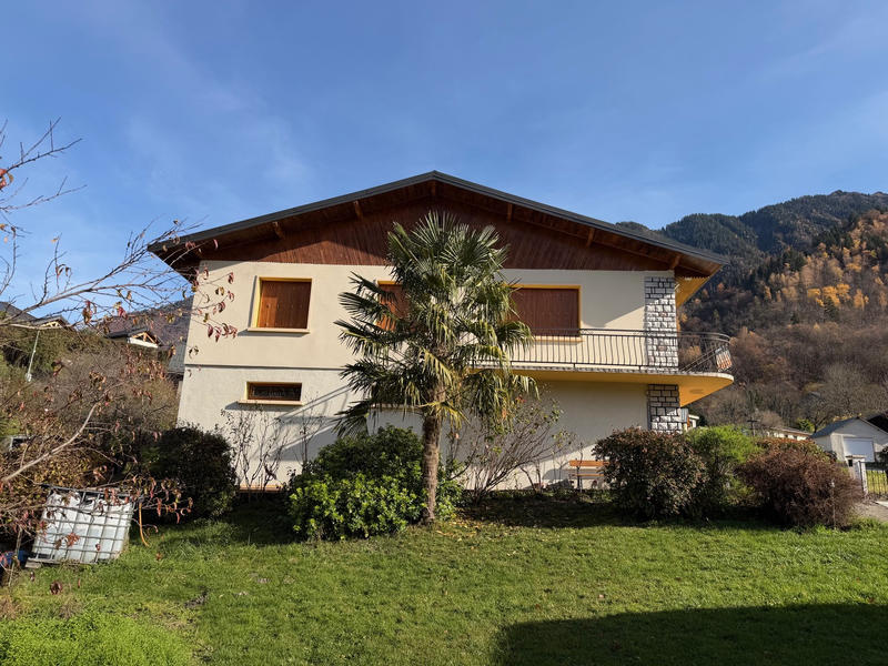 Villa - 100 m² - 4 pièces