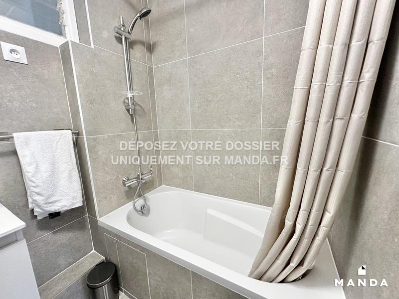 Chambre - 10 m² - 4 pièces