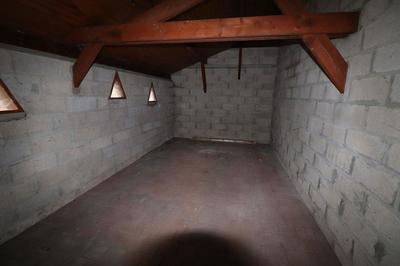 Maison - 185 m² - 8 pièces