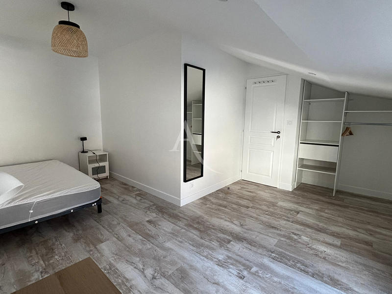 Appartement - 122 m² - 6 pièces