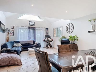 Maison - 113 m² - 5 pièces