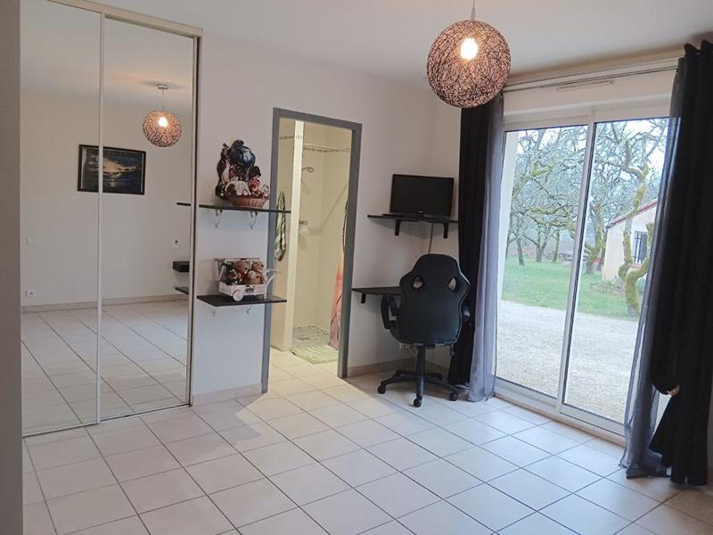 Maison - 215 m² - 6 pièces