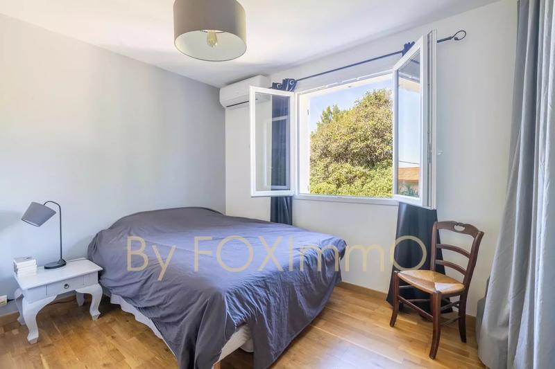 Villa - 225 m² - 6 pièces