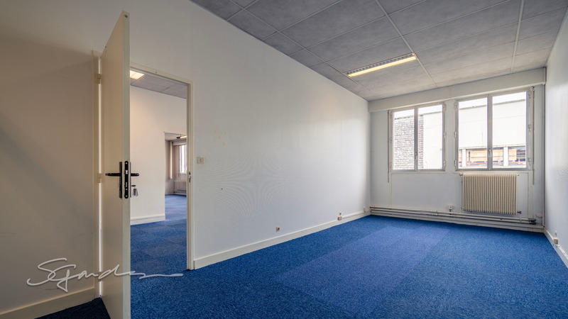 Bureau - 437 m² - 13 pièces