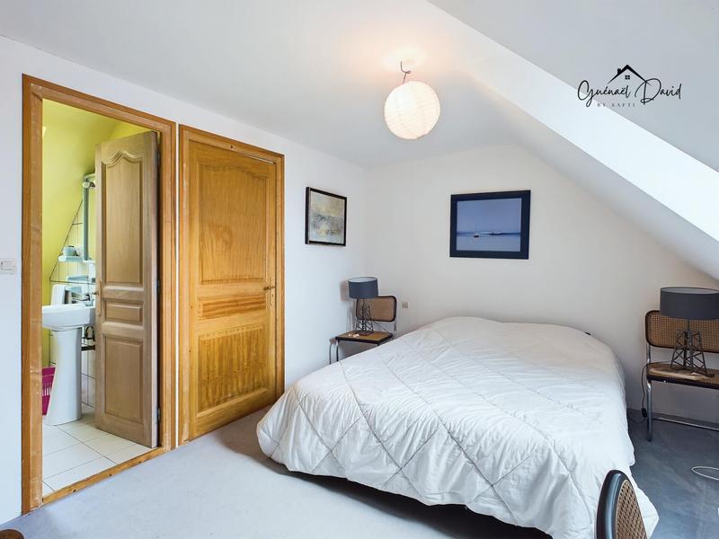 Maison - 190 m² - 8 pièces