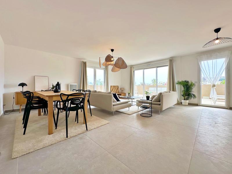 Appartement - 98 m² - 4 pièces