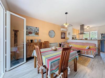 Maison traditionnelle - 82 m² - 4 pièces