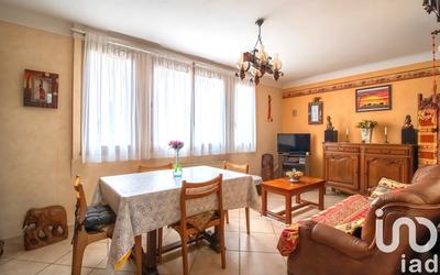 Maison - 109 m² - 5 pièces