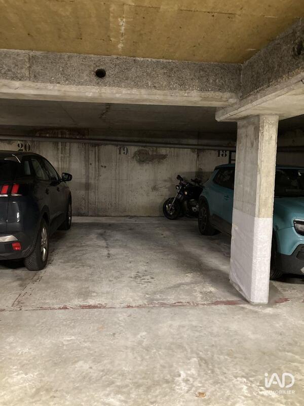 Parking - 12 m²
