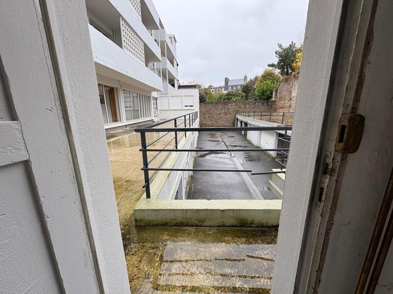 Appartement - 102 m² - 2 pièces