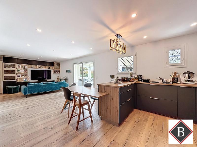 Villa - 90 m² - 4 pièces