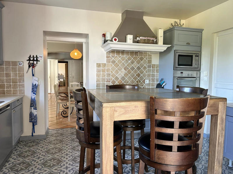 Villa - 180 m² - 6 pièces