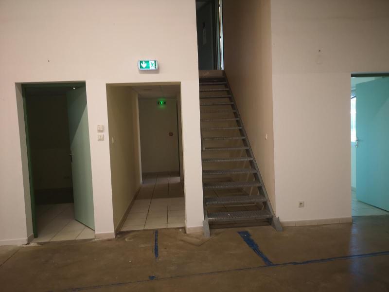 Local commercial - 389 m²