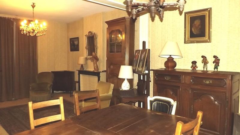 Maison - 157 m² - 11 pièces