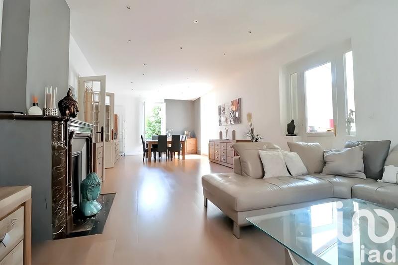 Appartement - 192 m² - 7 pièces