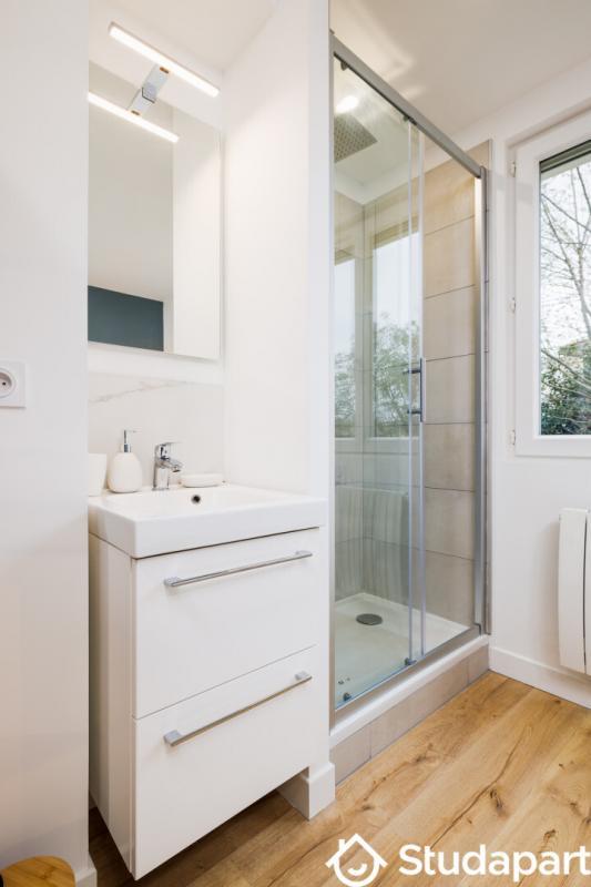 Chambre - 9 m² - 1 pièce