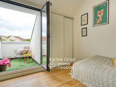 Maison - 279 m² - 6 pièces