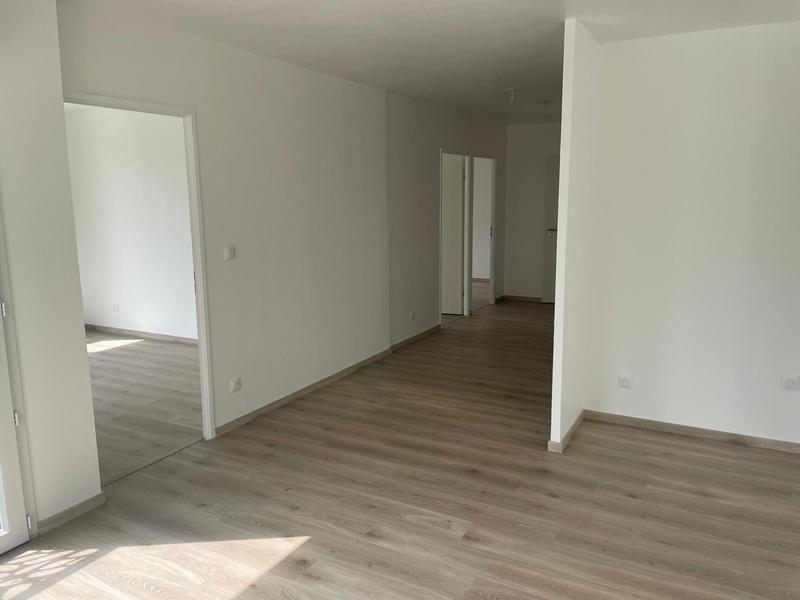 Appartement - 90 m² - 4 pièces