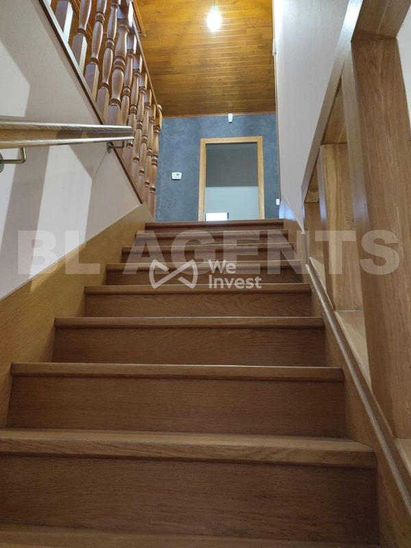 Maison - 160 m² - 7 pièces