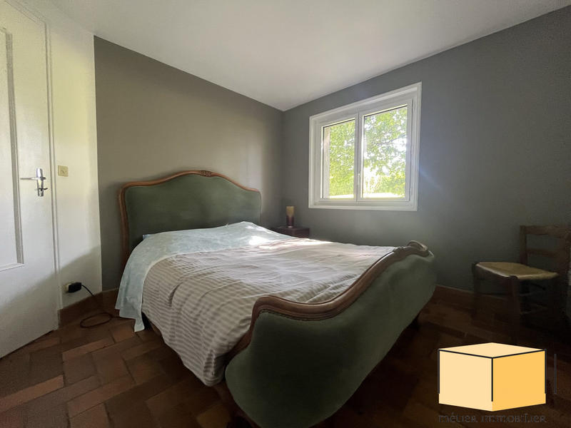 Villa - 215 m² - 8 pièces