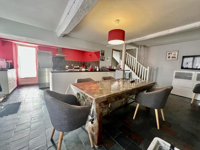 Maison - 121 m² - 5 pièces