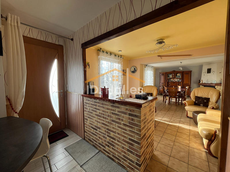 Maison - 122 m² - 7 pièces