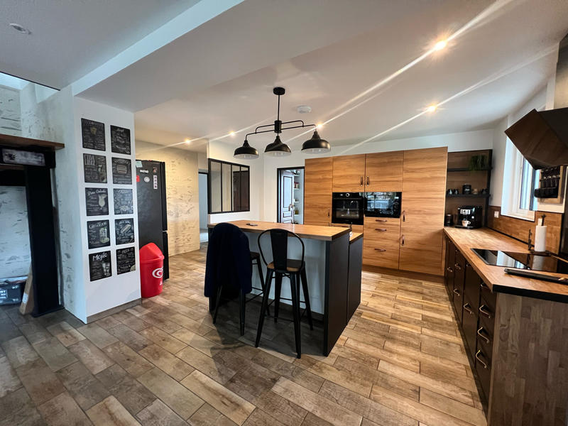 Maison - 100 m² - 6 pièces