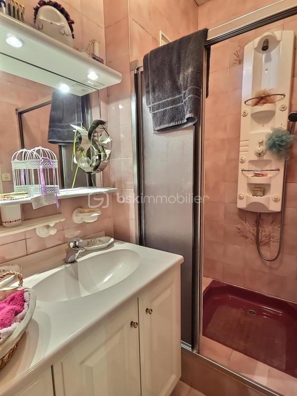 Maison - 328 m² - 8 pièces