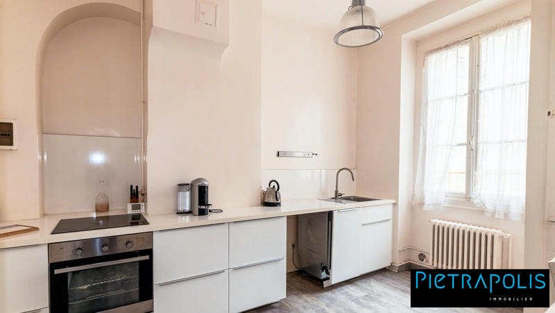 Appartement - 132 m² - 5 pièces