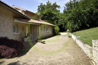 Maison - 180 m² - 5 pièces