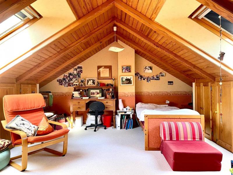 Pavillon - 140 m² - 7 pièces