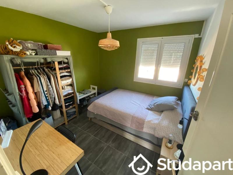 Chambre - 10 m² - 1 pièce