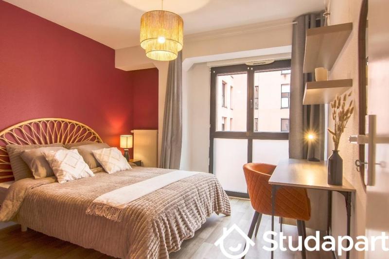 Chambre - 9 m² - 1 pièce