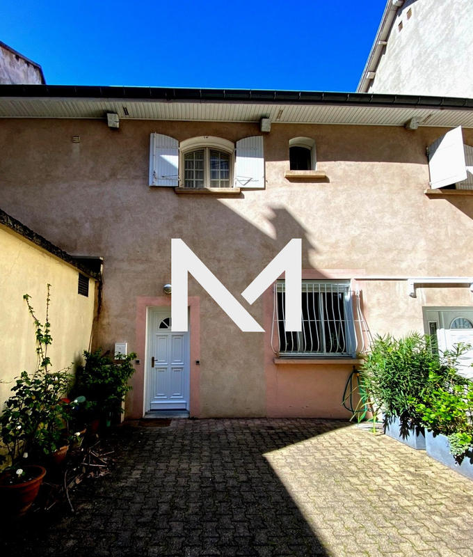 Maison - 137 m² - 6 pièces