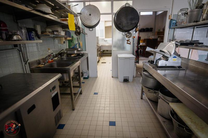 Maison - 637 m² - 20 pièces