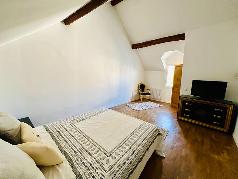 Maison - 196 m² - 8 pièces