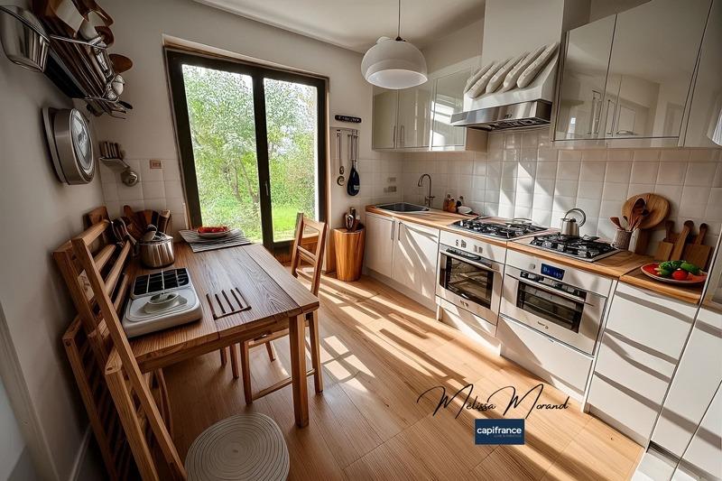 Maison - 95 m² - 5 pièces