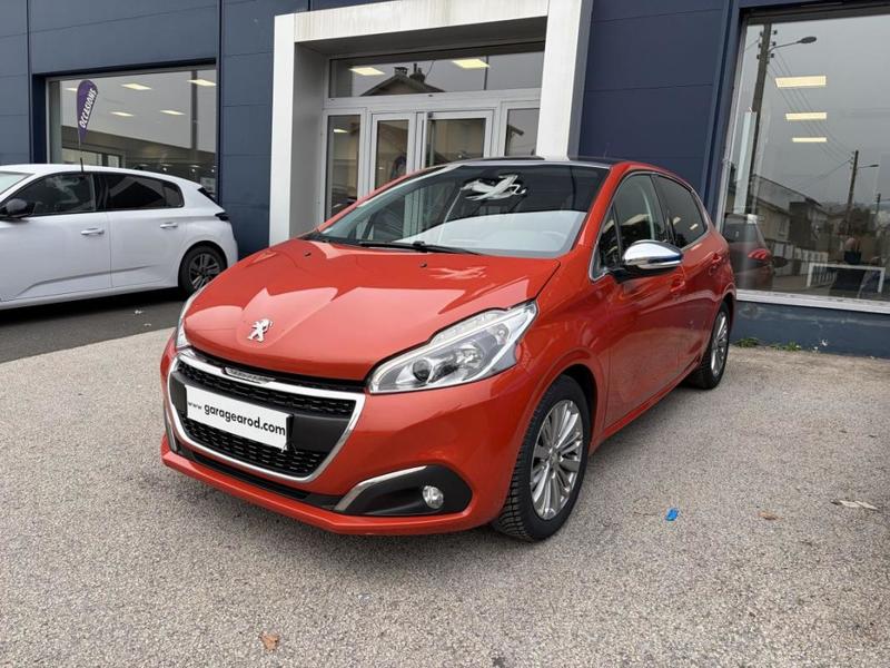 Peugeot 208 Puretech 110 s&amp;S Allure - 4 options incluses