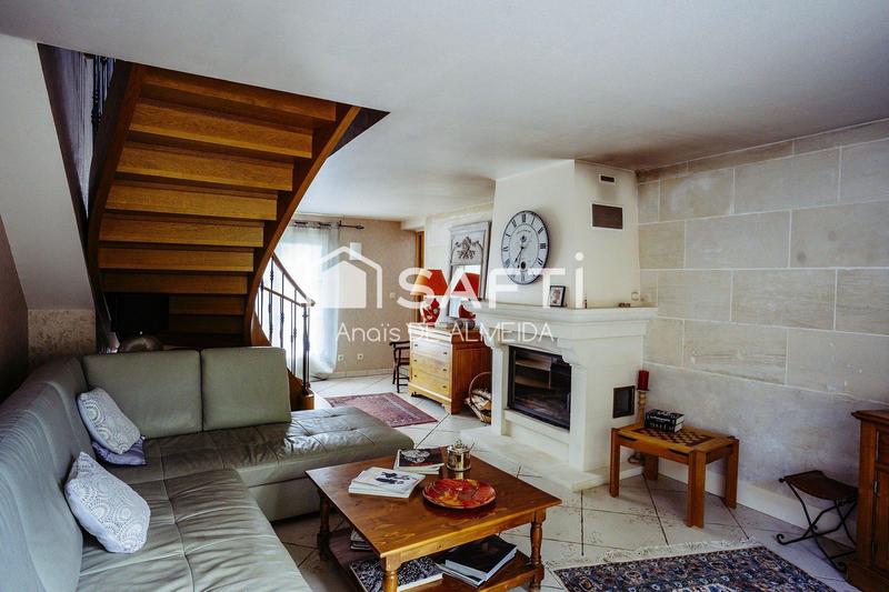 Maison - 217 m² - 9 pièces