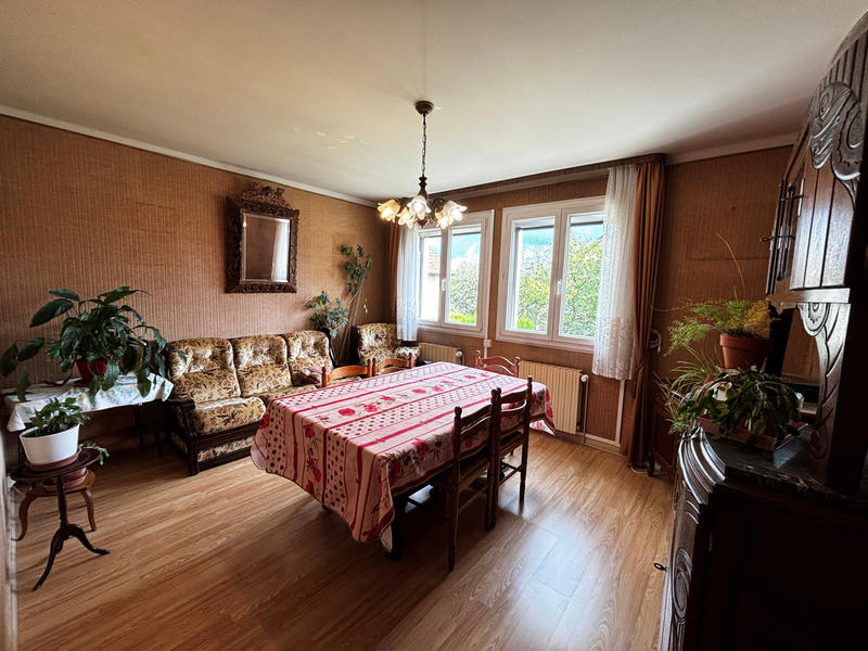 Maison - 82 m² - 5 pièces